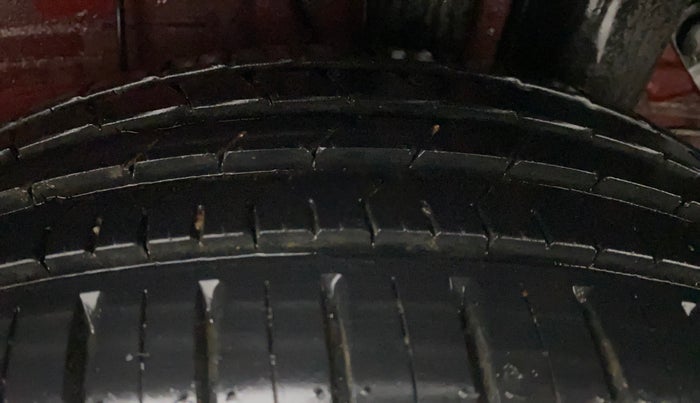 2015 Hyundai Elite i20 ASTA 1.2, Petrol, Manual, 49,365 km, Left Rear Tyre Tread