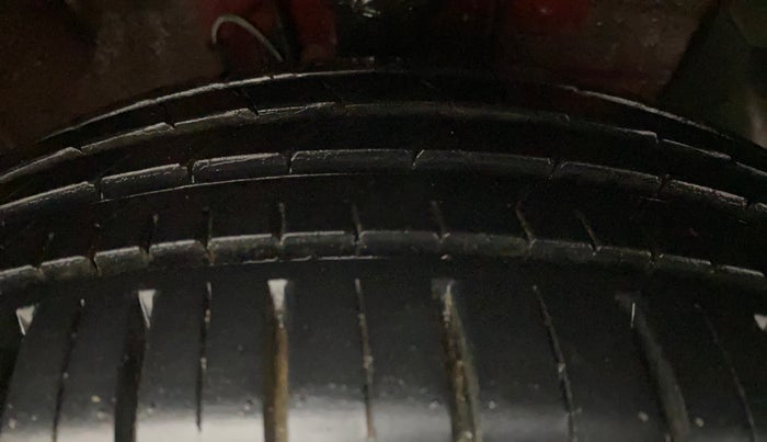 2015 Hyundai Elite i20 ASTA 1.2, Petrol, Manual, 49,365 km, Right Front Tyre Tread