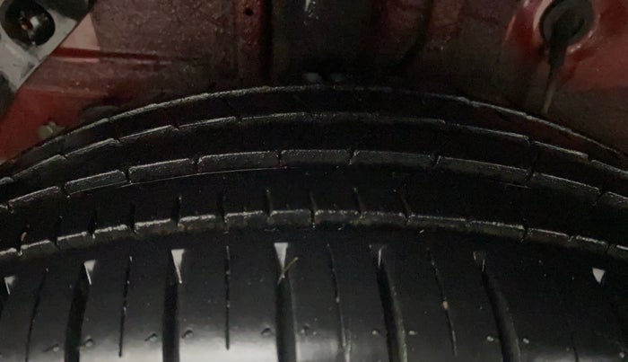 2015 Hyundai Elite i20 ASTA 1.2, Petrol, Manual, 49,365 km, Right Rear Tyre Tread