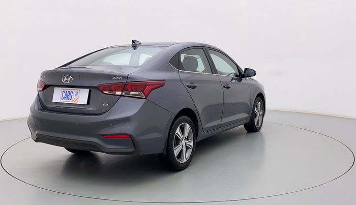 2018 Hyundai Verna 1.6 CRDI SX + AT, Diesel, Automatic, 98,660 km, Right Back Diagonal