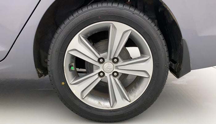 2018 Hyundai Verna 1.6 CRDI SX + AT, Diesel, Automatic, 98,660 km, Left Rear Wheel