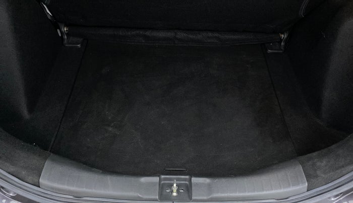 2019 Honda Jazz 1.2 V MT, Petrol, Manual, 16,519 km, Boot Inside