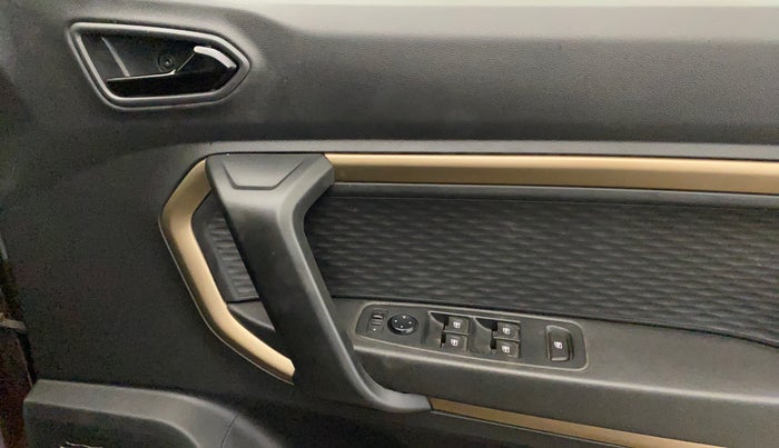 2022 Renault Kiger RXT MT, Petrol, Manual, 30,854 km, Driver Side Door Panels Control