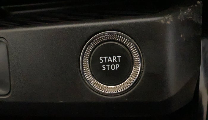 2022 Renault Kiger RXT MT, Petrol, Manual, 30,854 km, Keyless Start/ Stop Button