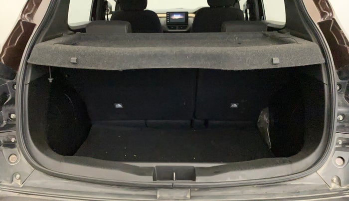 2022 Renault Kiger RXT MT, Petrol, Manual, 30,854 km, Boot Inside