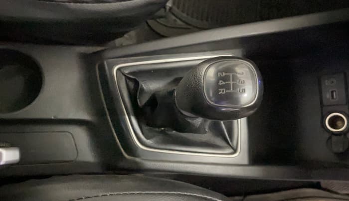 2018 Hyundai Elite i20 SPORTZ 1.2, Petrol, Manual, 82,309 km, Gear Lever