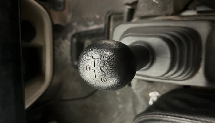2023 Maruti Eeco 5 STR AC CNG, CNG, Manual, 67,042 km, Gear Lever