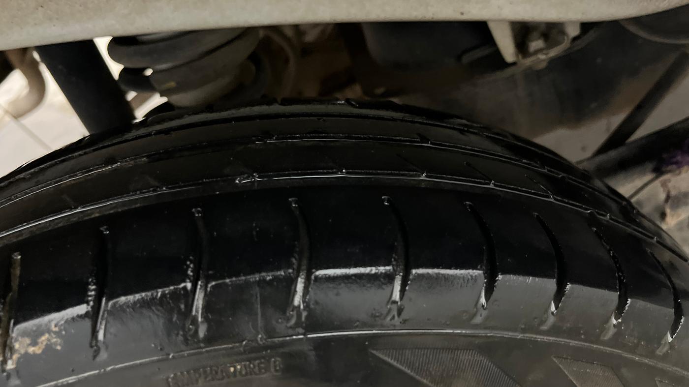 2023 Maruti Eeco 5 STR AC CNG, CNG, Manual, 67,042 km, Right Rear Tyre Tread