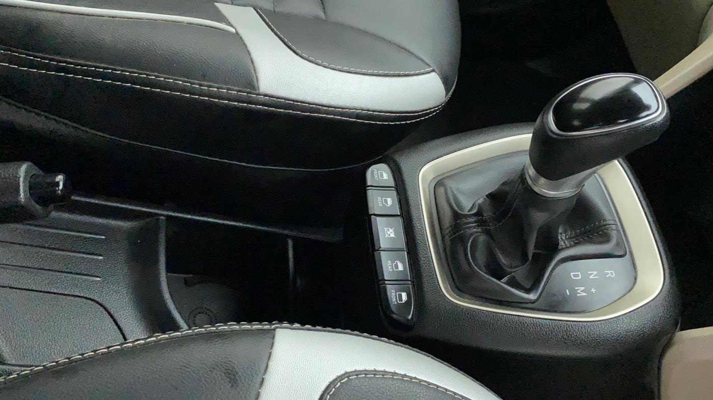 2019 Hyundai NEW SANTRO SPORTZ AMT, Petrol, Automatic, 44,460 km, Gear Lever