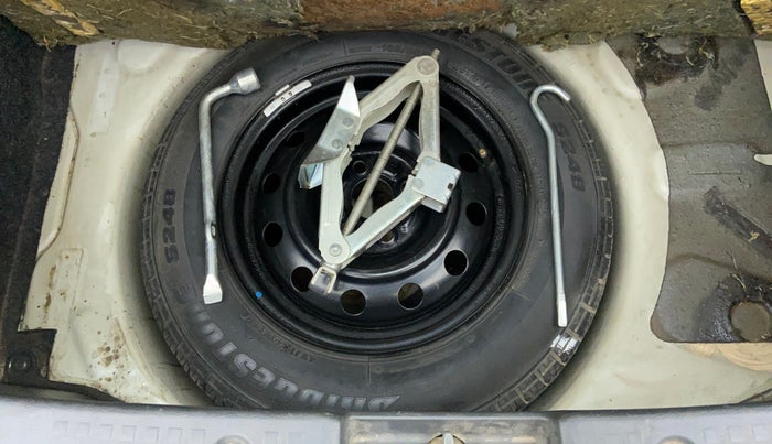 2010 Maruti Swift VXI, Petrol, Manual, 89,048 km, Spare Tyre