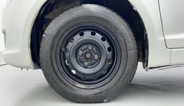 2010 Maruti Swift VXI, Petrol, Manual, 89,048 km, Left Front Wheel