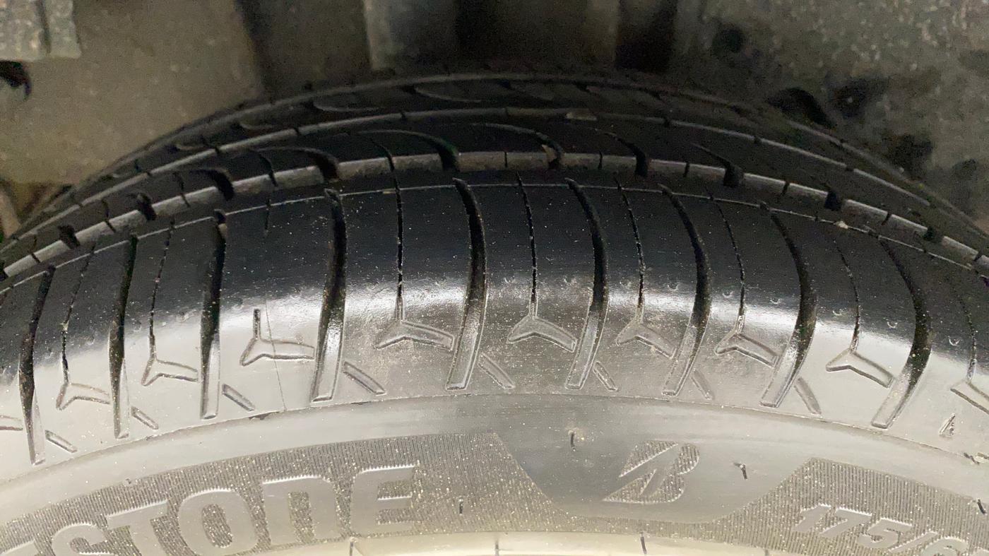2017 Tata Tiago XZ PETROL, Petrol, Manual, 36,699 km, Right Rear Tyre Tread