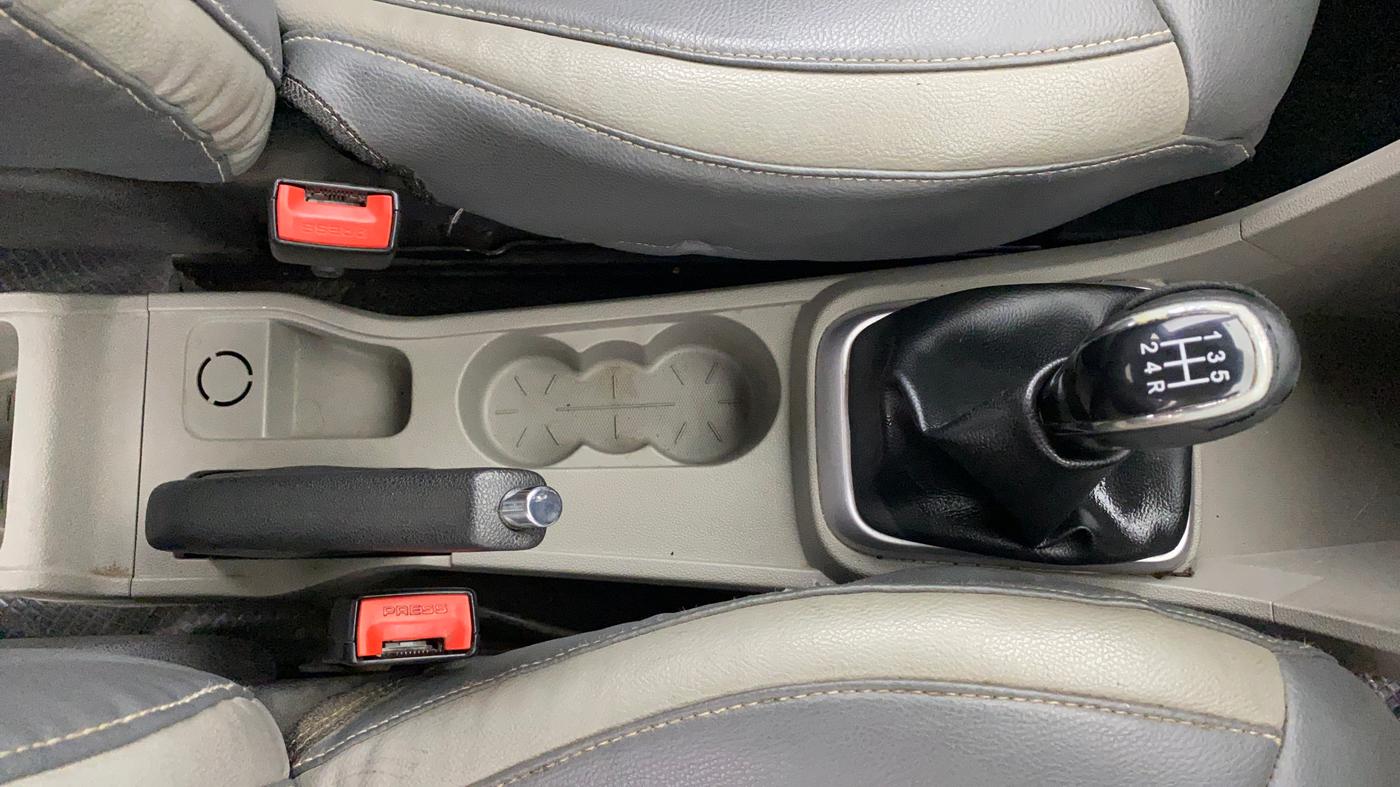 2017 Tata Tiago XZ PETROL, Petrol, Manual, 36,699 km, Gear Lever
