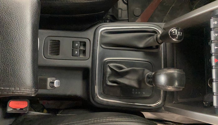 2021 Mahindra Thar LX PETROL HT 4WD AT, Petrol, Automatic, 97,638 km, Gear Lever