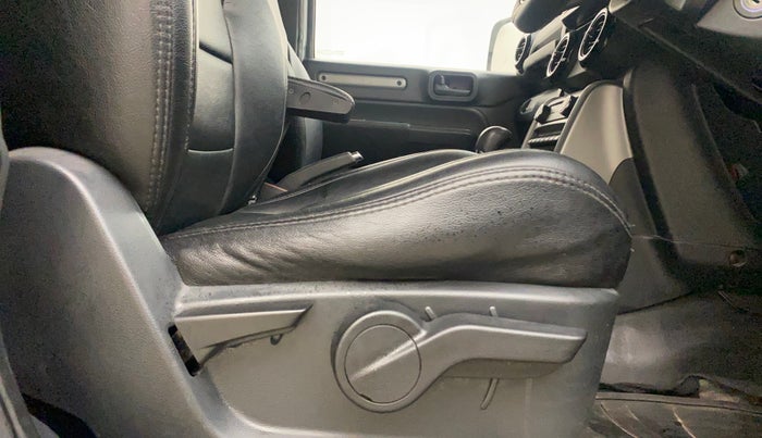 2021 Mahindra Thar LX PETROL HT 4WD AT, Petrol, Automatic, 97,638 km, Driver Side Adjustment Panel