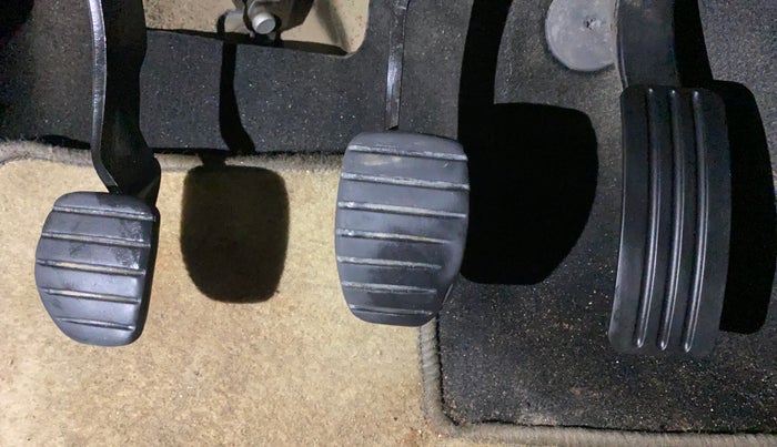 2014 Renault Duster 85 PS RXL DIESEL, Diesel, Manual, 96,698 km, Pedals