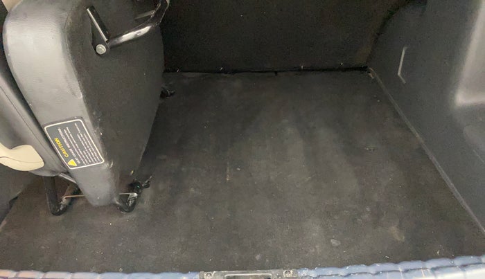 2014 Renault Duster 85 PS RXL DIESEL, Diesel, Manual, 96,698 km, Boot Inside