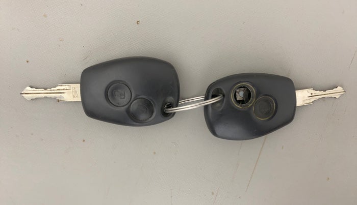 2014 Renault Duster 85 PS RXL DIESEL, Diesel, Manual, 96,698 km, Key Close Up