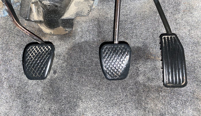 2015 Honda Amaze 1.2L I-VTEC E, Petrol, Manual, 1,45,917 km, Pedals