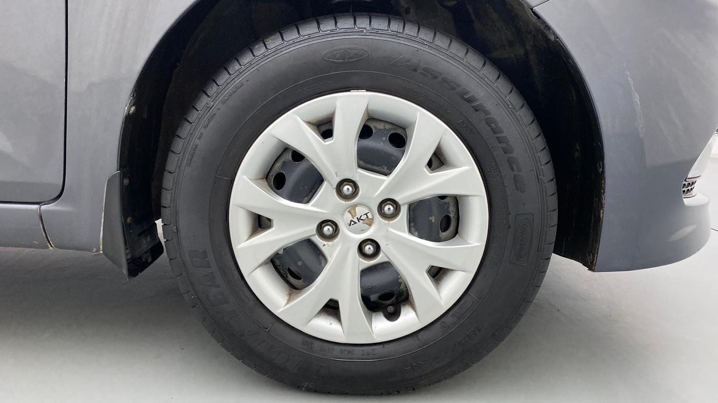 2017 Hyundai Elite i20 SPORTZ 1.2, Petrol, Manual, 35,311 km, Right Front Wheel
