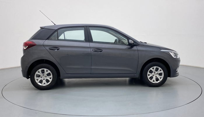2017 Hyundai Elite i20 SPORTZ 1.2, Petrol, Manual, 35,311 km, Right Side View