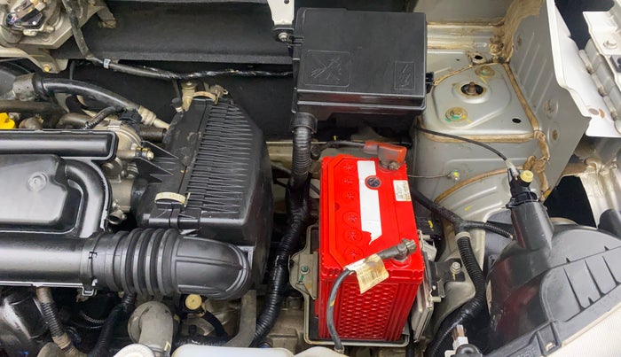 2018 Renault Kwid RXT 1.0, Petrol, Manual, 32,849 km, Engine View - Left