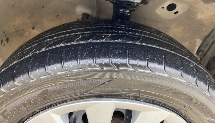 2014 Maruti Wagon R 1.0 VXI, Petrol, Manual, 66,371 km, Right Front Tyre Tread