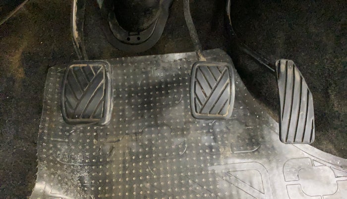 2014 Maruti Wagon R 1.0 VXI, Petrol, Manual, 66,371 km, Pedals