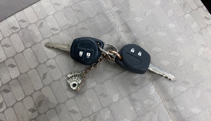 2014 Maruti Wagon R 1.0 VXI, Petrol, Manual, 66,371 km, Key Close Up