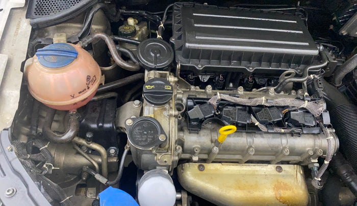 2014 Skoda Rapid ELEGANCE 1.6 MPI AT, Petrol, Automatic, 77,700 km, Engine View - Right