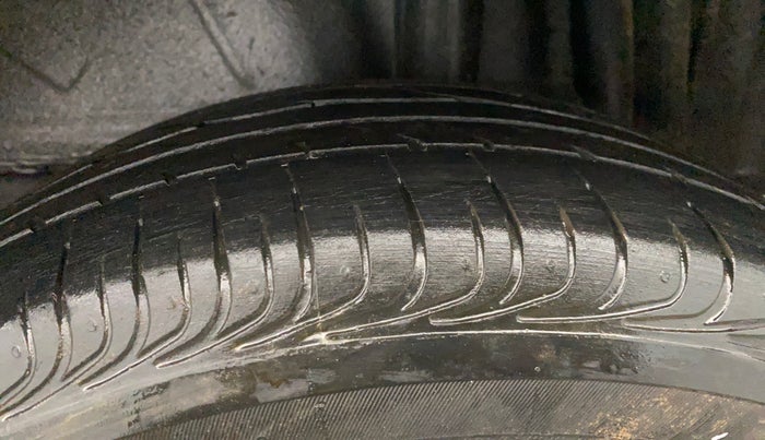 2020 Toyota YARIS J MT, Petrol, Manual, 33,227 km, Left Rear Tyre Tread