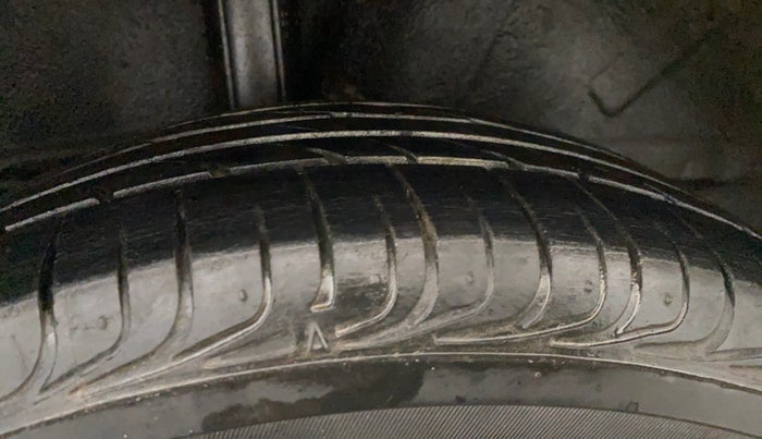 2020 Toyota YARIS J MT, Petrol, Manual, 33,227 km, Right Rear Tyre Tread