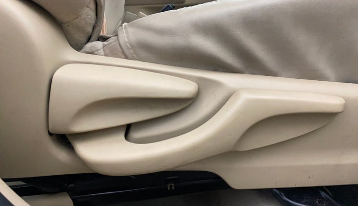 2020 Toyota YARIS J MT, Petrol, Manual, 33,227 km, Driver Side Adjustment Panel