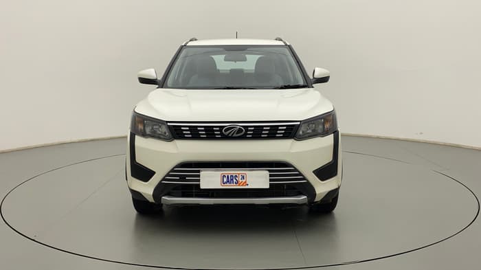 2020 Mahindra XUV300 W6 1.5 DIESEL AMT, Diesel, Automatic, 85,834 km, Front