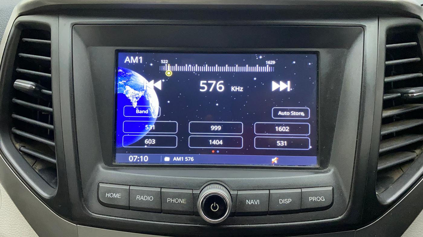 2020 Mahindra XUV300 W6 1.5 DIESEL AMT, Diesel, Automatic, 85,834 km, Infotainment System