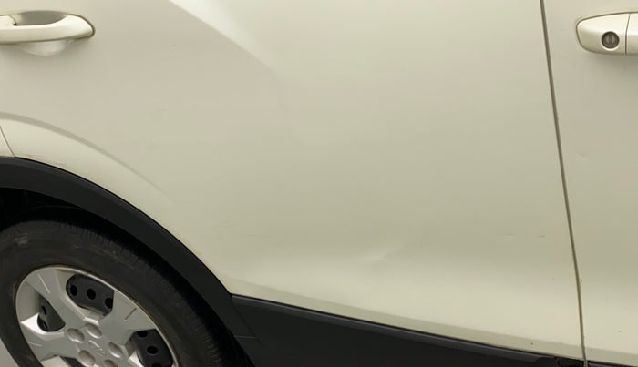 2020 Mahindra XUV300 W6 1.5 DIESEL AMT, Diesel, Automatic, 85,834 km, Right rear door - Slightly dented