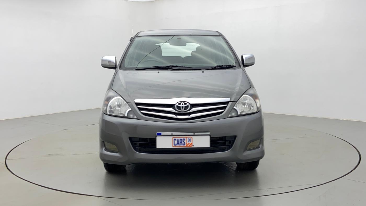 2010 Toyota Innova 2.5 V 8 STR, Diesel, Manual, 1,51,153 km, Front View