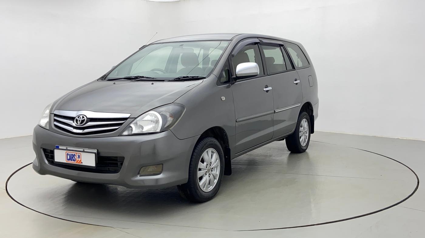 2010 Toyota Innova 2.5 V 8 STR, Diesel, Manual, 1,51,153 km, Left Front Diagonal (45- Degree) View
