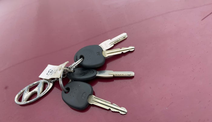 2016 Hyundai i10 MAGNA 1.1, Petrol, Manual, 34,911 km, Key Close Up