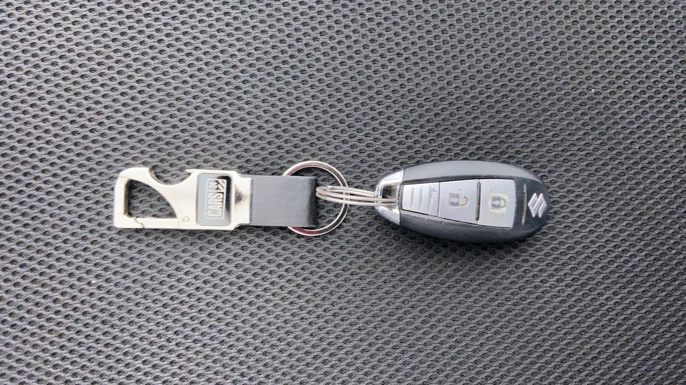 2018 Maruti Vitara Brezza ZDI+ DUAL TONE AMT, Diesel, Automatic, Key Close-up