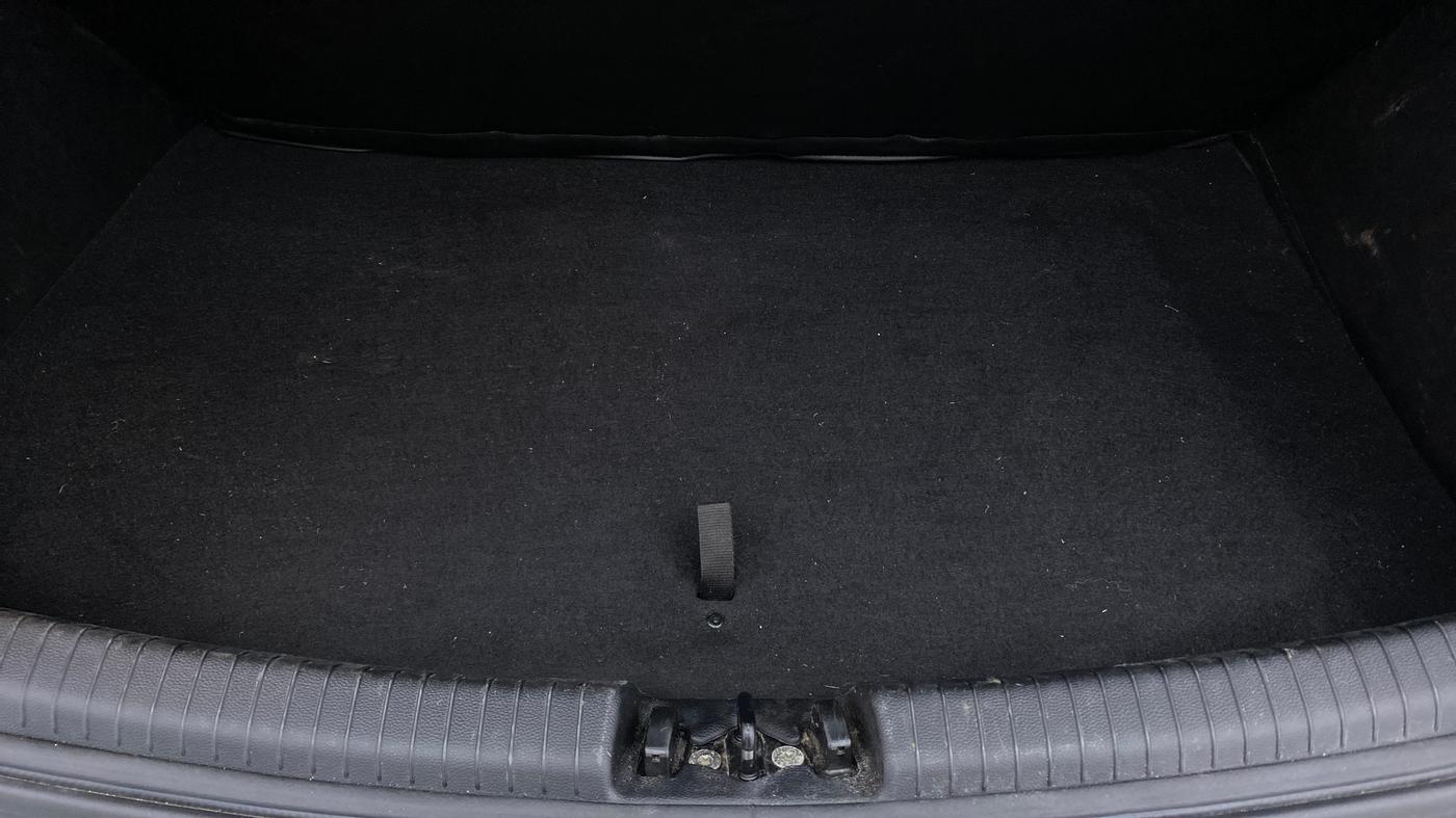 2015 Hyundai Grand i10 ASTA 1.2 KAPPA VTVT, Petrol, Manual, 39,929 km, Boot Inside