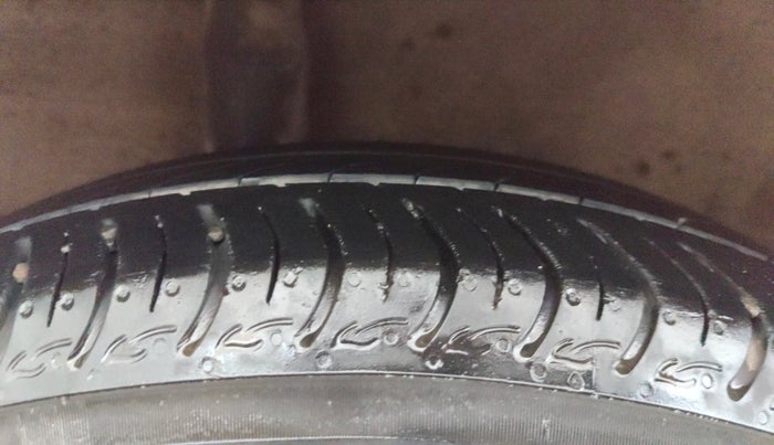 2018 Honda Amaze 1.2L I-VTEC V CVT, Petrol, Automatic, 31,936 km, Right Rear Tyre Tread