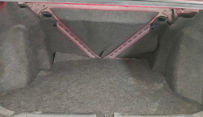 2018 Honda Amaze 1.2L I-VTEC V CVT, Petrol, Automatic, 31,936 km, Boot Inside