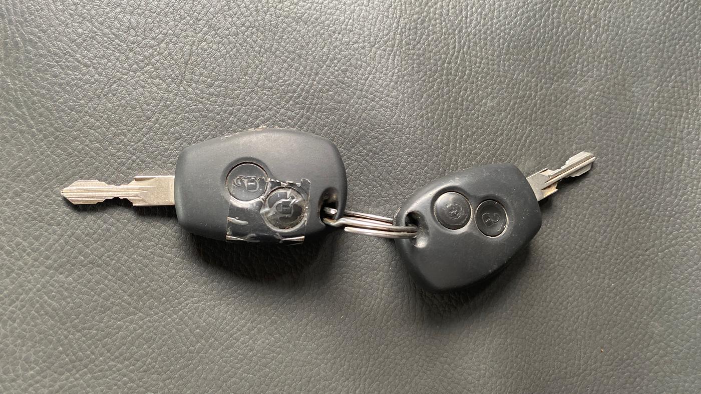 2015 Renault Duster RXL PETROL, Petrol, Manual, 42,724 km, Key Close Up