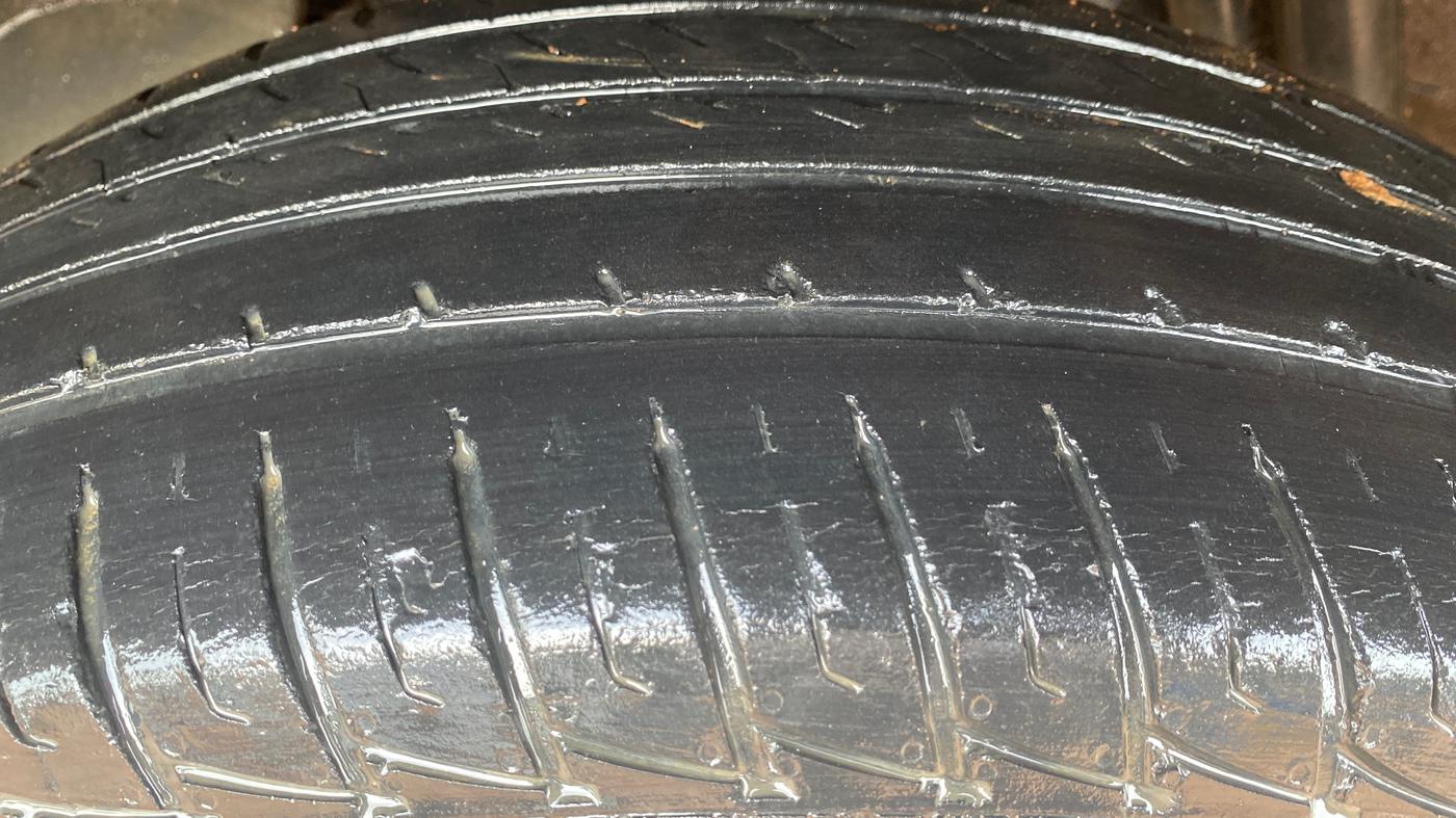 2015 Renault Duster RXL PETROL, Petrol, Manual, 42,724 km, Right Rear Tyre Tread