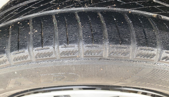 2018 Maruti Baleno DELTA PETROL 1.2, Petrol, Manual, 31,883 km, Right Rear Tyre Tread