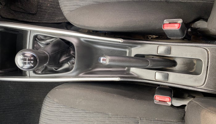 2018 Maruti Baleno DELTA PETROL 1.2, Petrol, Manual, 31,883 km, Gear Lever