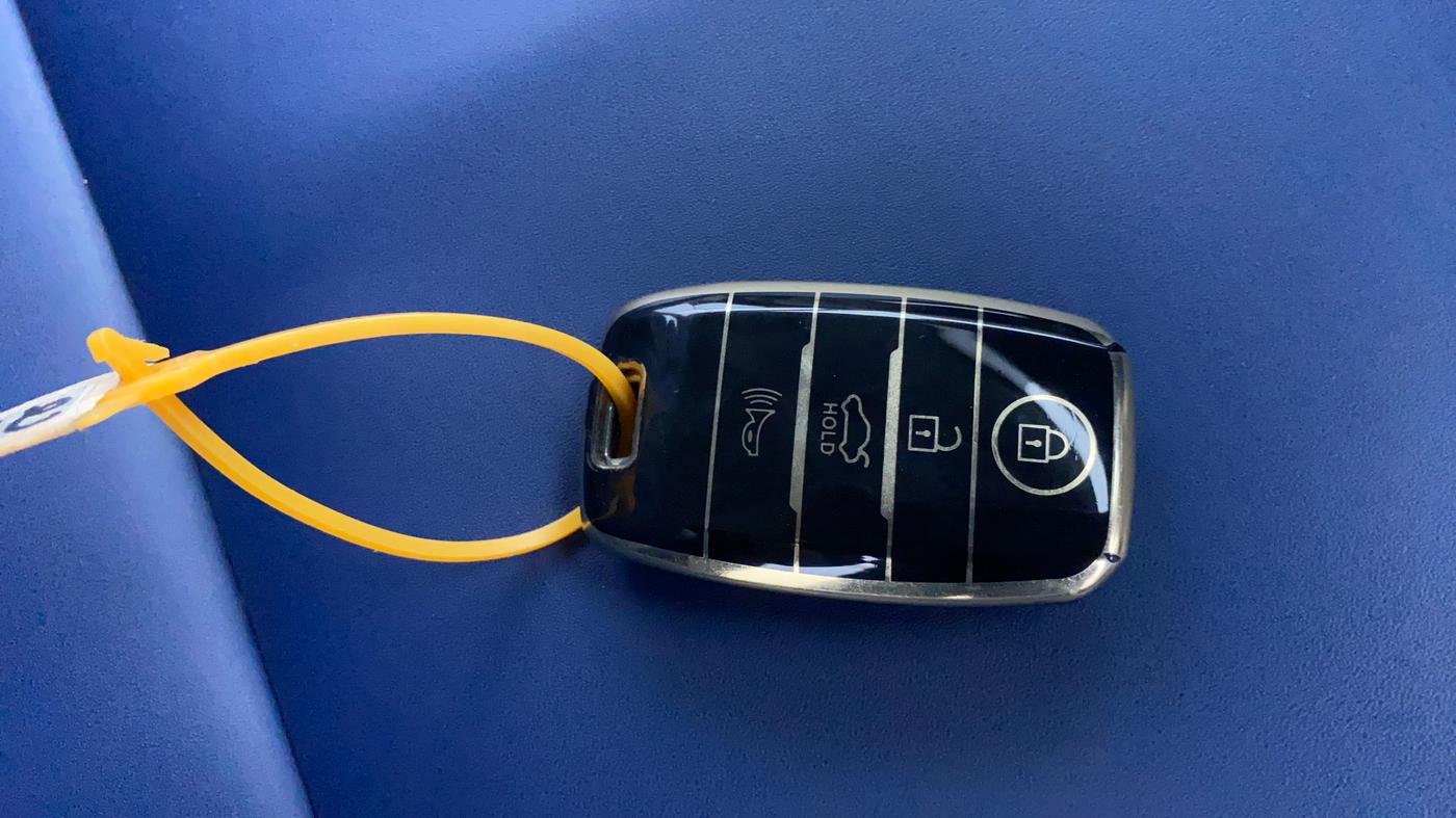 2022 KIA SONET HTX 1.0 IMT, Petrol, Manual, 41,899 km, Key Close Up