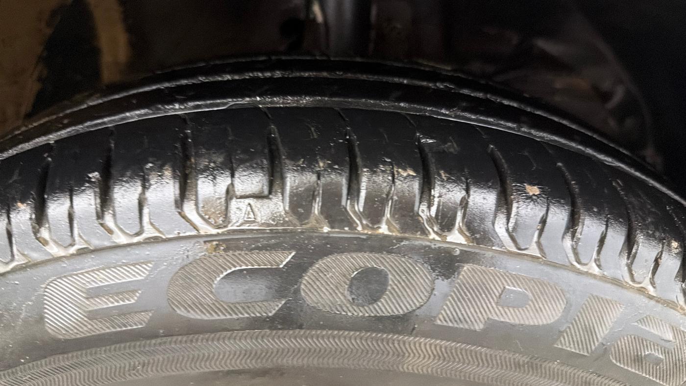 2018 Maruti Swift VXI, Petrol, Manual, 15,729 km, Right Front Tyre Tread