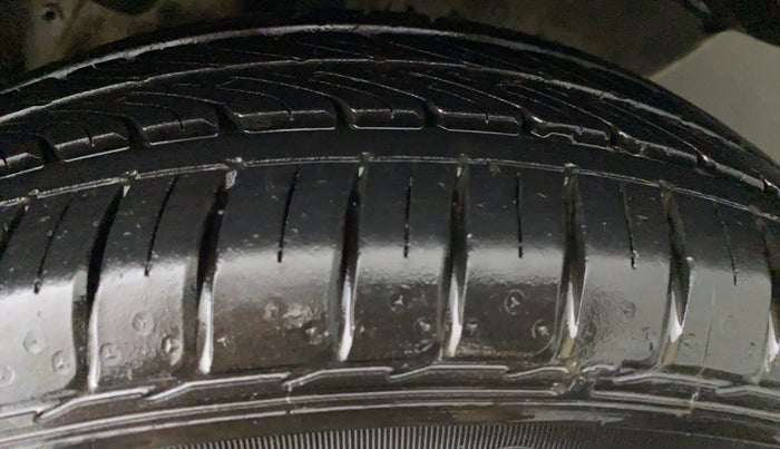 2010 Honda City 1.5L I-VTEC V AT, Petrol, Automatic, 39,653 km, Left Rear Tyre Tread